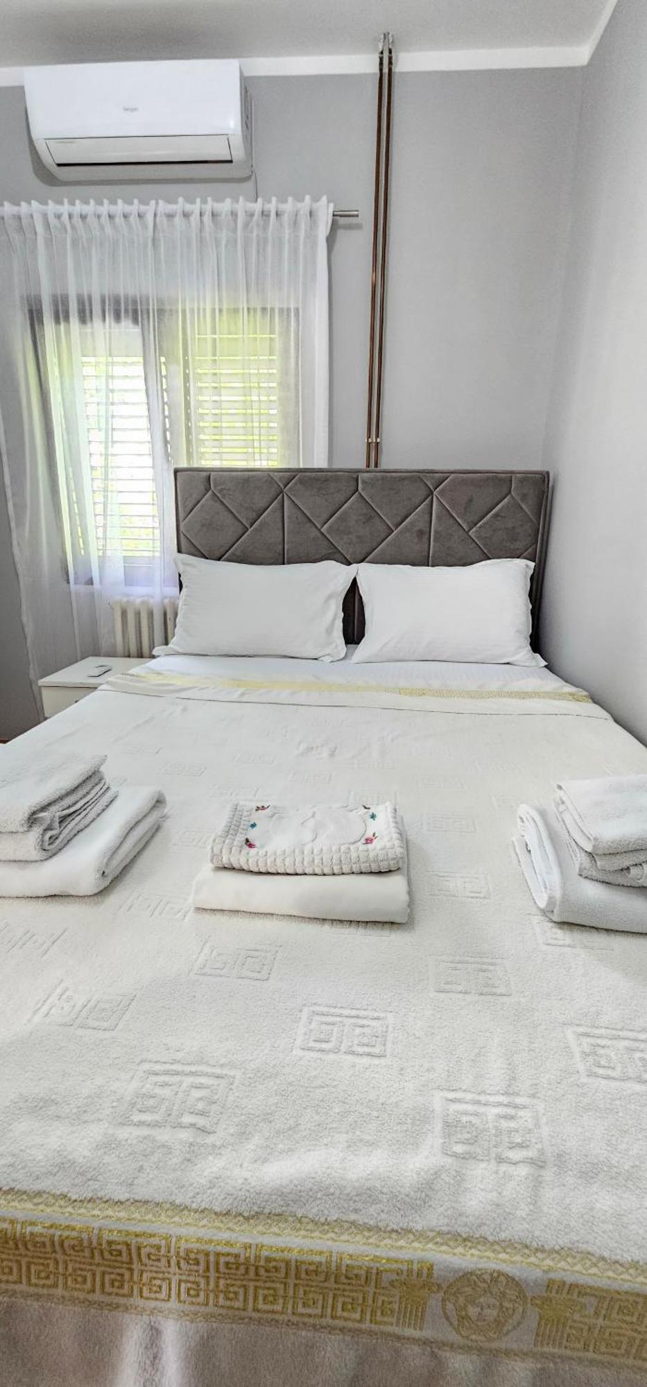 Apartments Popovic Kotor Luaran gambar