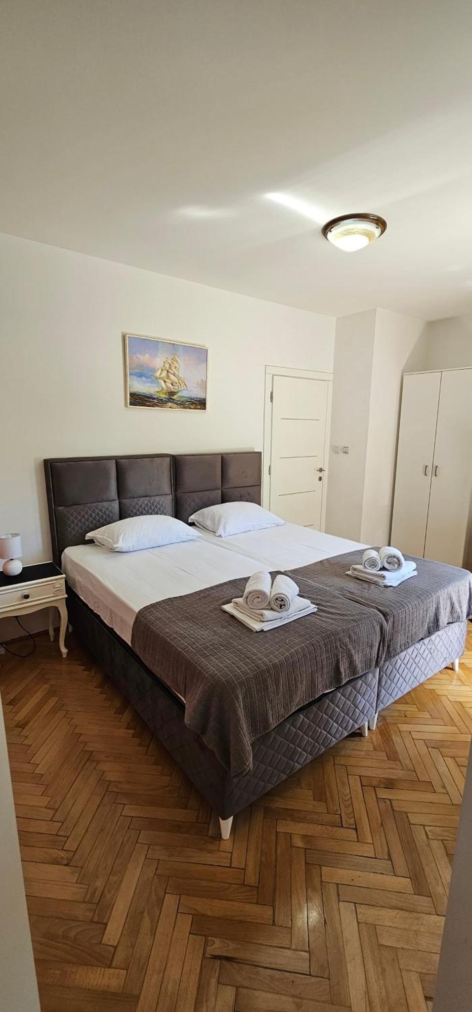 Apartments Popovic Kotor Bilik gambar