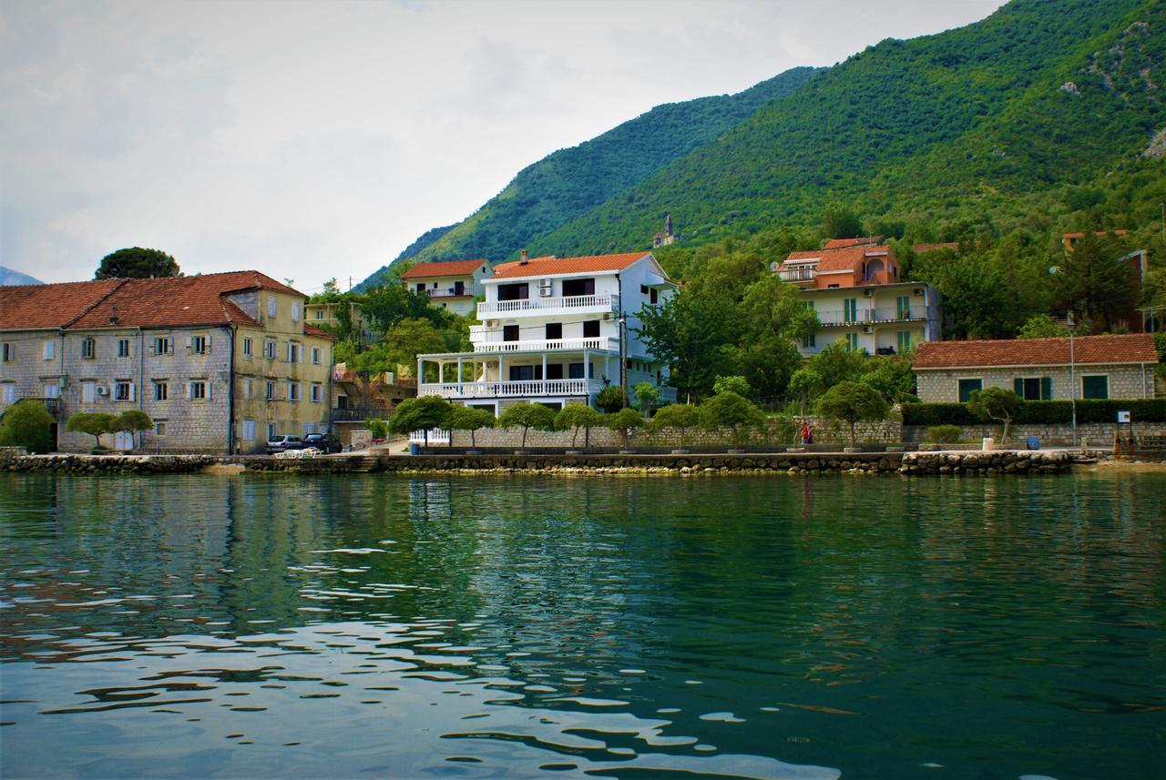 Apartments Popovic Kotor Luaran gambar